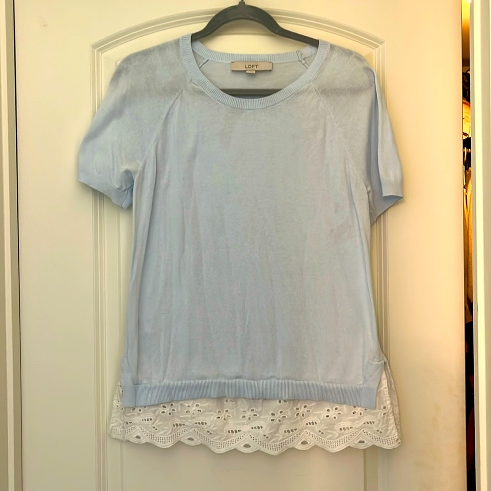 LOFT Medium short-sleeve sweater in light blue with eyelet waist detail